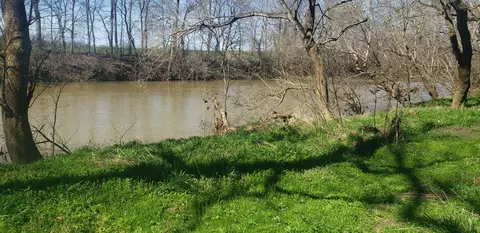 133 S Cemetary Rd, Cynthiana, KY 41031