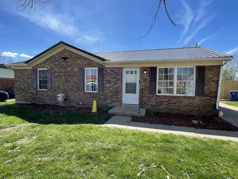 194 Cedarbrook Dr, Cynthiana, KY 41031