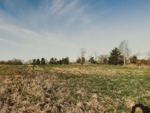 1000 Cordy Ln, Lawrenceburg, KY 40342