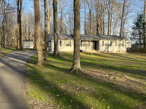 50 Pickett Ln, Jamestown, KY 42629