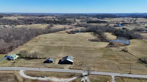 9999 Ky-490 Hwy, East Bernstadt, KY 40729