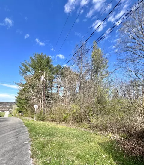 34 Rolling Acres Dr, Monticello, KY 42633