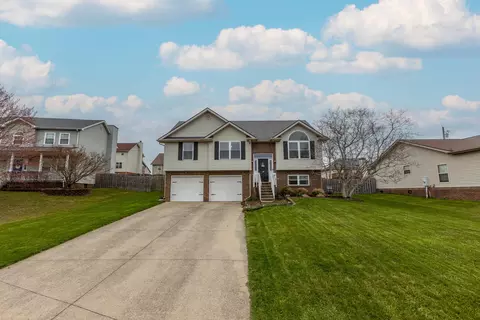 212 Orchid Ct, Winchester, KY 40391