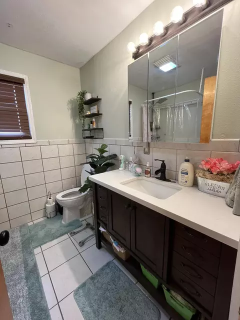 Bath - 517 Patterson Rd, Yosemite, KY 42566 photo 1 of 2