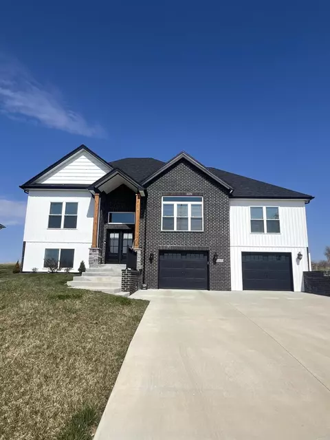 2317 Clearwater Dr, Lawrenceburg, KY 40342