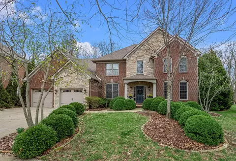 2105 Naples Ln, Lexington, KY 40513