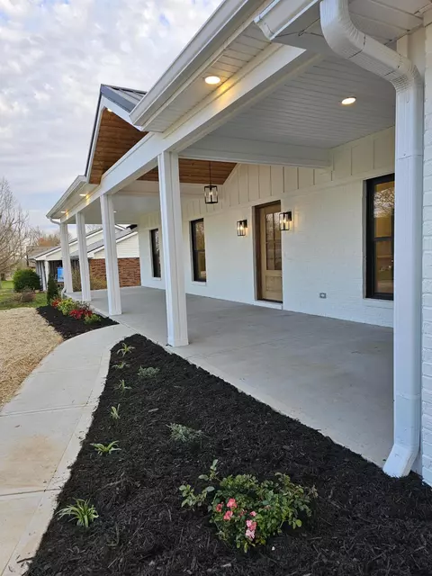 217 Briarwood Dr, Somerset, KY 42503