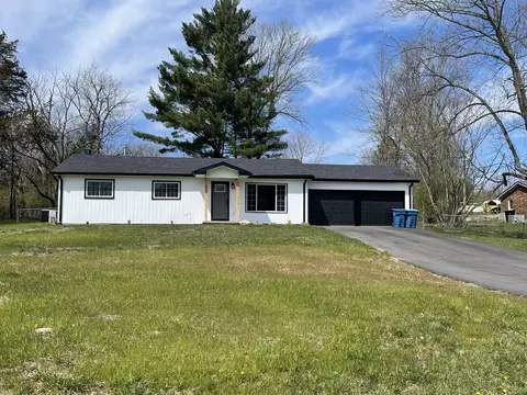 1741 Old Frankfort Rd, Lawrenceburg, KY 40342