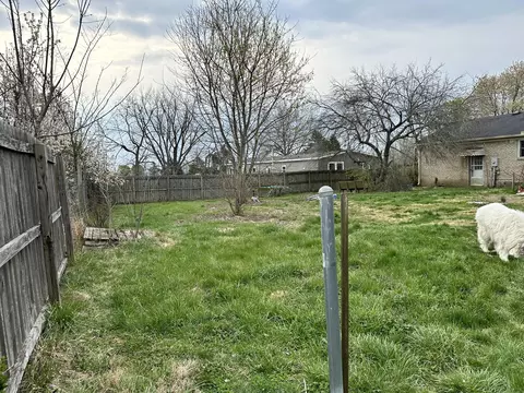 Exterior - 623 Bybee Rd, Waco, KY 40385 photo 3 of 11