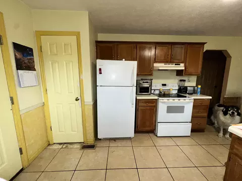 Kitchen - 623 Bybee Rd, Waco, KY 40385 photo 1 of 2