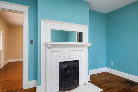 Living - 205 Chambers Ave, Georgetown, KY 40324 photo 3 of 5