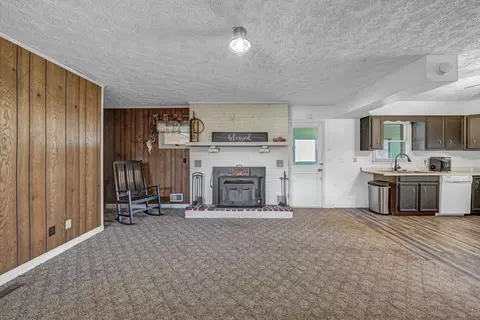 Living - 80 Hillside View Ln, Morehead, KY 40351 photo 5 of 6
