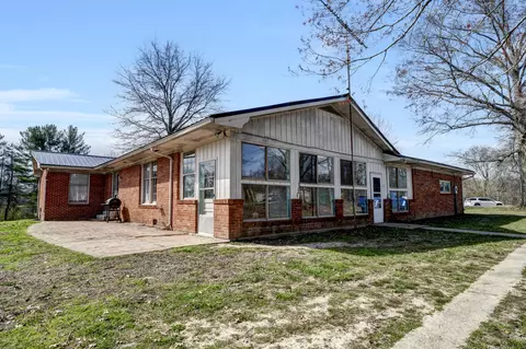Exterior - 80 Hillside View Ln, Morehead, KY 40351 photo 4 of 12