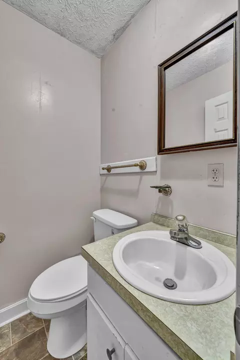 Bath - 80 Hillside View Ln, Morehead, KY 40351 photo 1 of 4