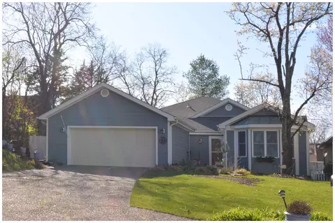 364 Garden Point Dr, Frankfort, KY 40601