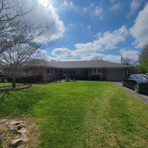1620 Auburn Dr, Lexington, KY 40505