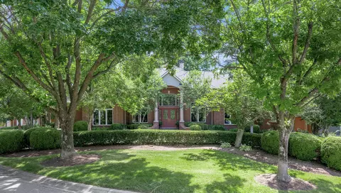 4844 Chelmsbury Ln, Lexington, KY 40515