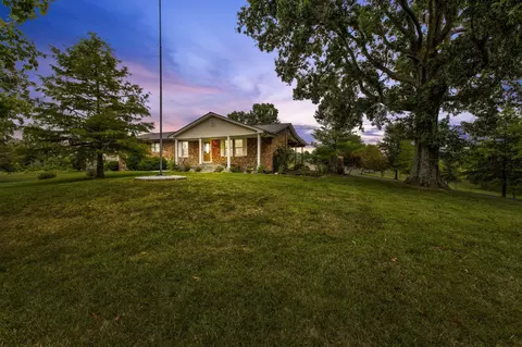 11000 Main St, Jeffersonville, KY 40337