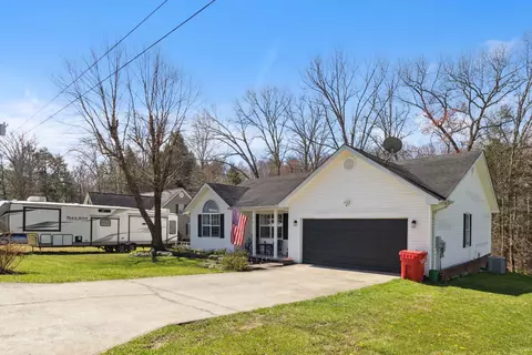 3028 Riverside Springs Dr, London, KY 40744