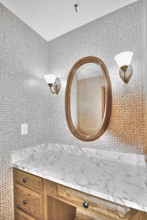 Bath - 824 Fraley Dr, Morehead, KY 40351 photo 3 of 5