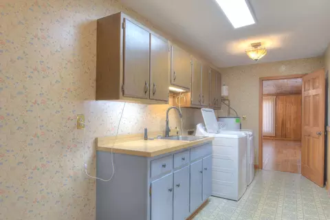 Kitchen - 824 Fraley Dr, Morehead, KY 40351 photo 5 of 5