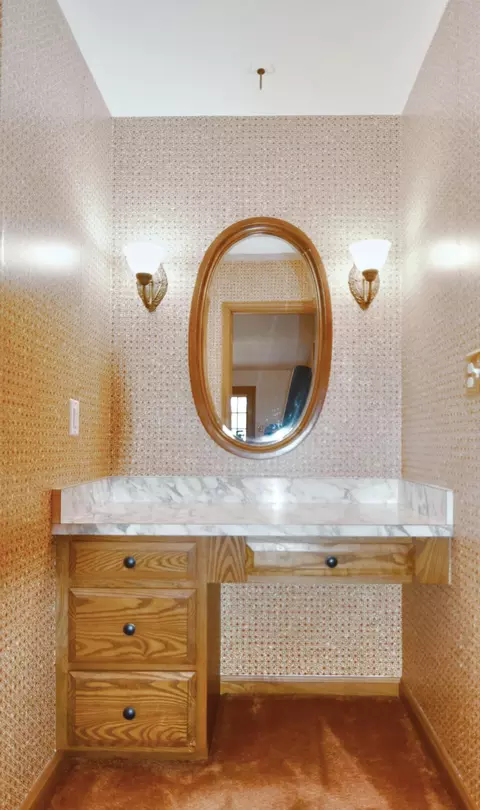 Bath - 824 Fraley Dr, Morehead, KY 40351 photo 2 of 5