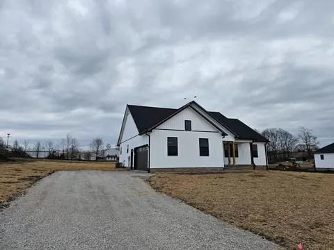 136 Gracelynn Cir, Harrodsburg, KY 40330