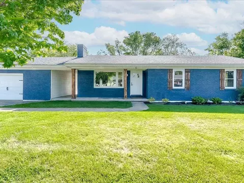91 Country Side Dr, Lancaster, KY 40444