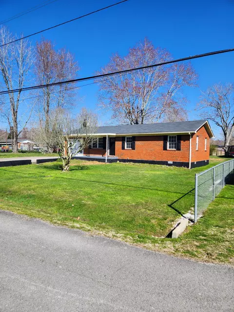 162 E Railroad St, Stanton, KY 40380