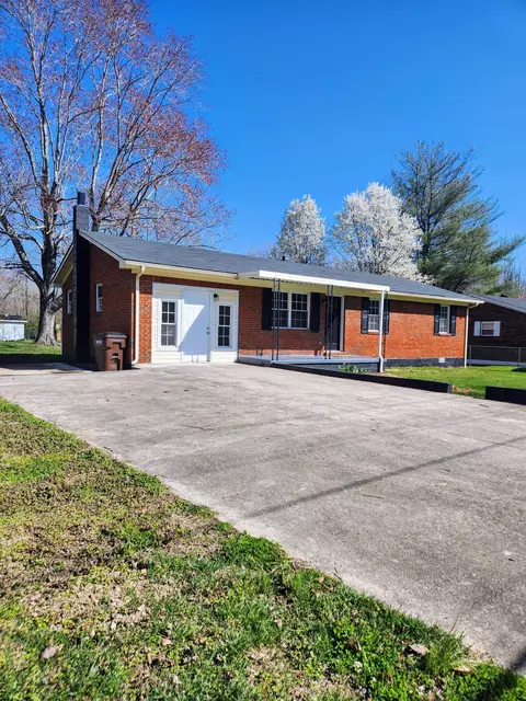 162 E Railroad St, Stanton, KY 40380 photo 2