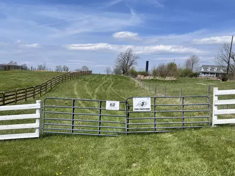 1280 Fox Creek Rd, Lawrenceburg, KY 40342