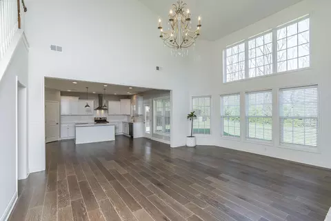 Living - 123 Waterside Dr, Georgetown, KY 40324 photo 3 of 5