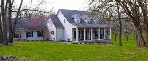 5094 Red Oak Ln, Mays Lick, KY 41055