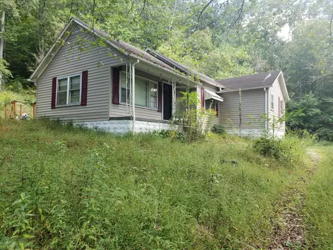 6878 Hawkins Br, Frenchburg, KY 40322