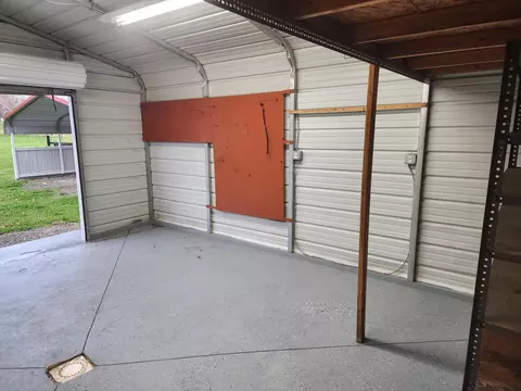 Exterior - 990 Estesburg Rd, Eubank, KY 42567 photo 11 of 16