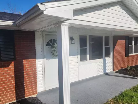 Exterior - 990 Estesburg Rd, Eubank, KY 42567 photo 2 of 16