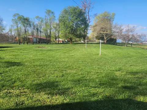 Exterior - 990 Estesburg Rd, Eubank, KY 42567 photo 6 of 16