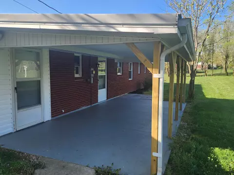 Exterior - 990 Estesburg Rd, Eubank, KY 42567 photo 5 of 16