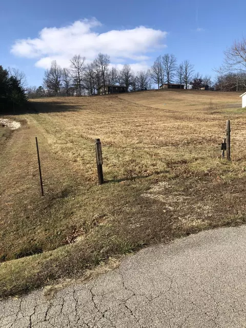 116 Fay St, Jeffersonville, KY 40337
