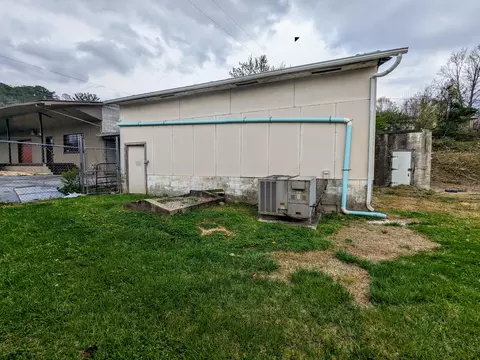 1235 Standard Ave, Corbin, KY 40701 photo 4