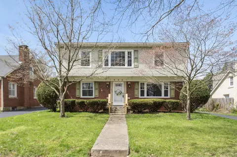 257 Boiling Springs Dr, Lexington, KY 40511