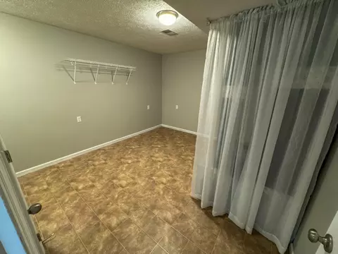 Bedroom - 119 Blue Ridge Dr, Berea, KY 40403 photo 5 of 8