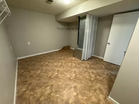 Bedroom - 119 Blue Ridge Dr, Berea, KY 40403 photo 6 of 8