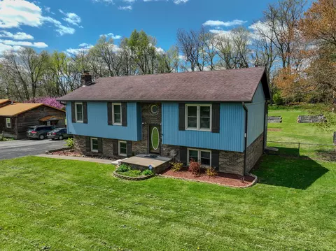 Exterior - 119 Blue Ridge Dr, Berea, KY 40403 photo 3 of 17