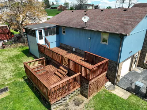 Exterior - 119 Blue Ridge Dr, Berea, KY 40403 photo 8 of 17