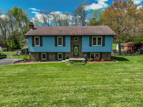 Exterior - 119 Blue Ridge Dr, Berea, KY 40403 photo 4 of 17
