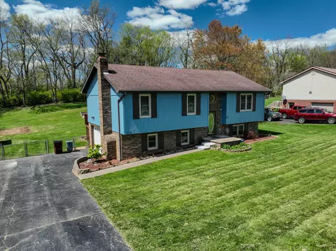 Exterior - 119 Blue Ridge Dr, Berea, KY 40403 photo 12 of 17