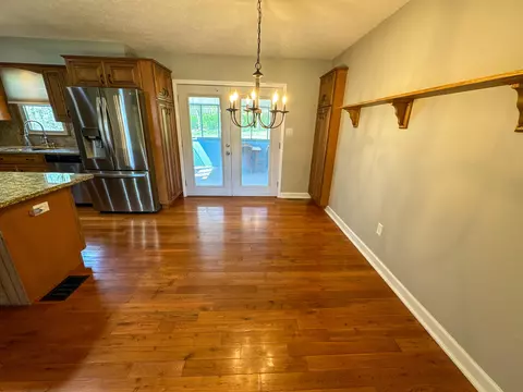 Dining - 119 Blue Ridge Dr, Berea, KY 40403 photo 1 of 1