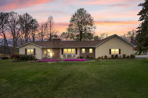 Exterior - 161 Cobb St, Corbin, KY 40701 photo 4 of 17