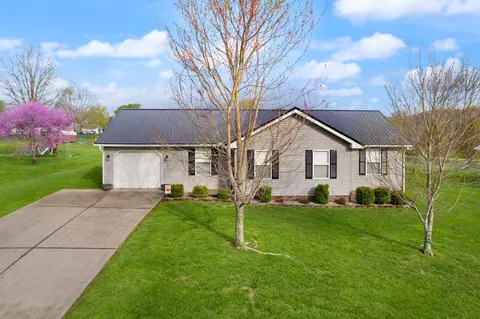 79 Huckleberry Dr, Science Hill, KY 42553